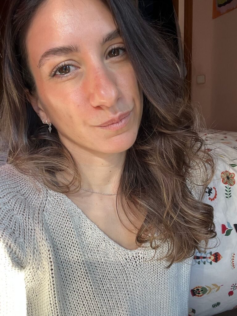 Florencia Rivero Rosas UGC en primer plano para Agencia de marketing digital Brilla Influencers y Comunicación