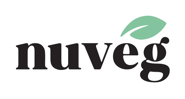 Logo NUVEG con diseño minimalista y hoja verde, marca de alimentación saludable, Agencia de marketing digital Brilla Influencers y Comunicación