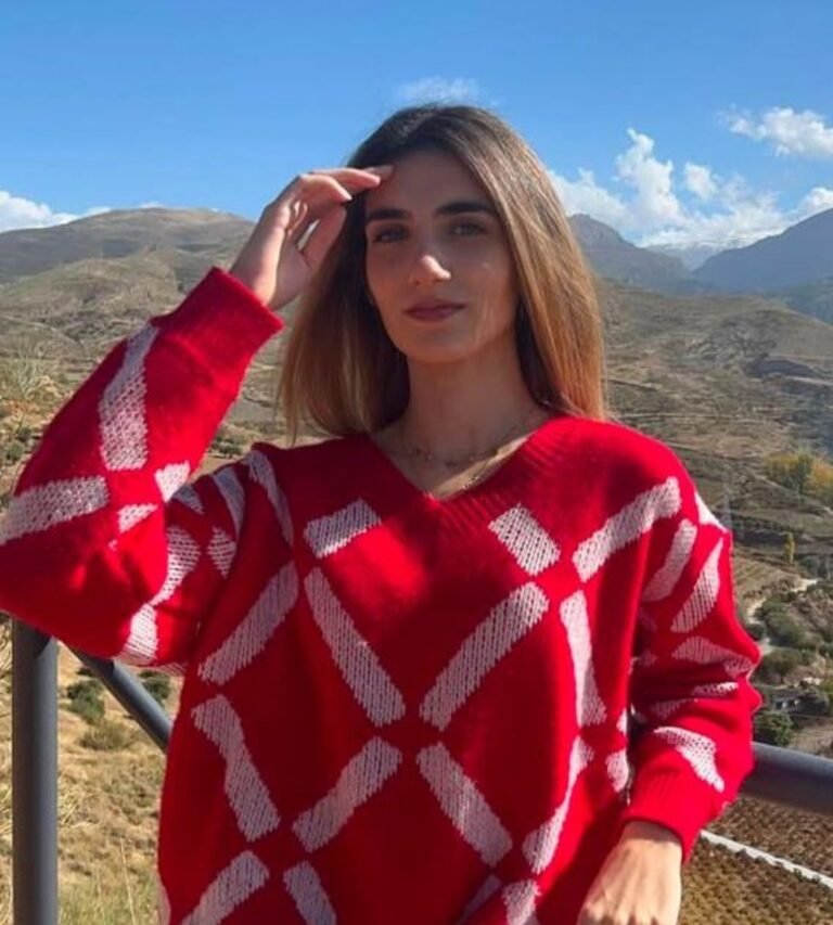 Lucía Fernández creadora UGC en exterior generando contenido natural para marcas en Brilla Influencers