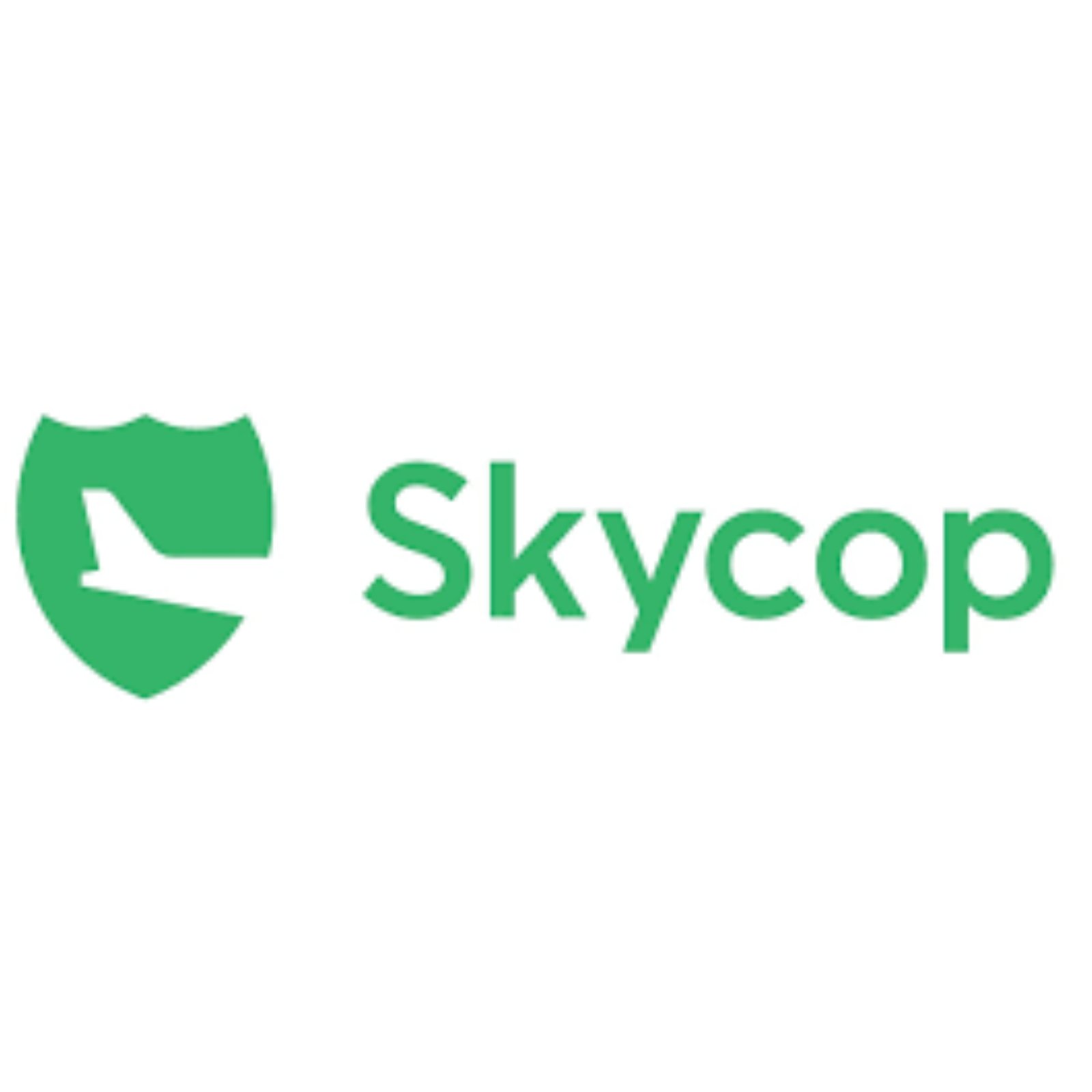 Logo de Skycop con icono de escudo verde y silueta de un avión, representando un servicio de reclamación por incidencias en vuelos.