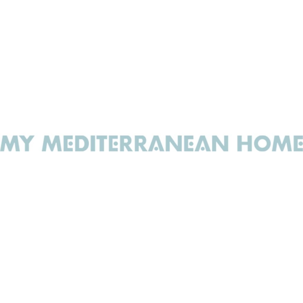 Logo de My Mediterranean Home, marca especializada en decoración, interiorismo y estilo de vida mediterráneo.