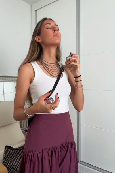 Alba de las Heras creadora UGC mostrando estilo elegante y lifestyle femenino | Agencia Brilla Influencers
