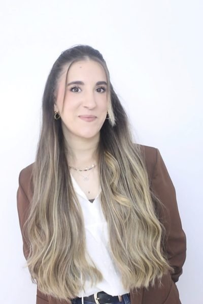 Encarnita Iniesta UGC retrato profesional para Agencia de marketing digital Brilla Influencers y Comunicación