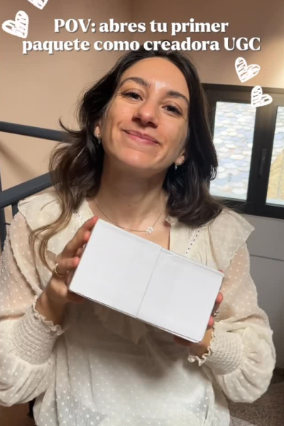 Unboxing de paquete UGC por Florencia Rivero Rosas - Agencia de marketing digital Brilla influencers y Comunicación