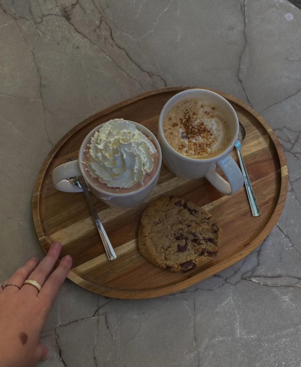 Café con nata galleta contenido food UGC lifestyle