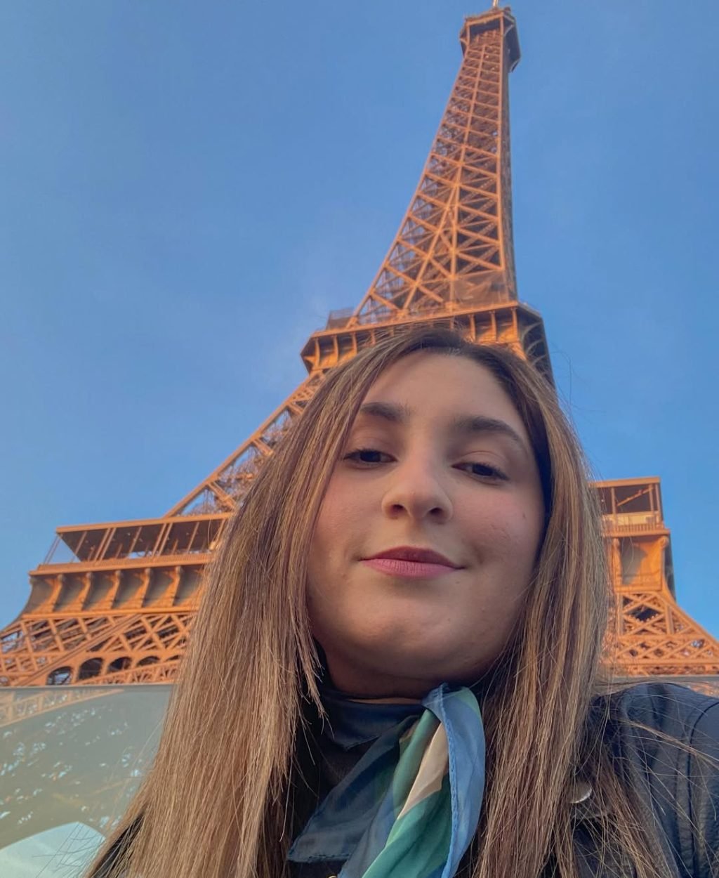 Mariana Samele en París contenido lifestyle viajes UGC