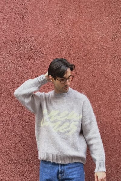 Pablo Gomez UGC jersey gris look casual moda masculina