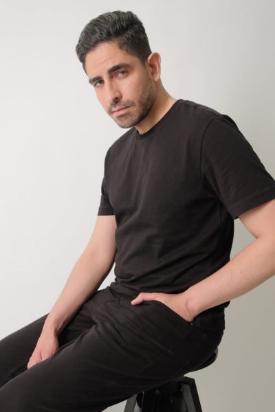 UGC Brandon González creando contenido de moda masculina, lifestyle y marca personal para redes sociales – Agencia Brilla.