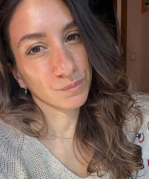 Florencia Rivero Rosas UGC en primer plano para Agencia de marketing digital Brilla Influencers y Comunicación