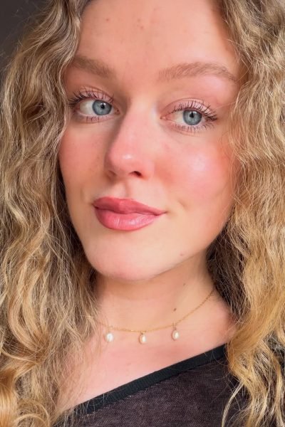 UGC Nadia Ramsden creadora de contenido beauty, skincare y lifestyle con estilo natural – Agencia Brilla.